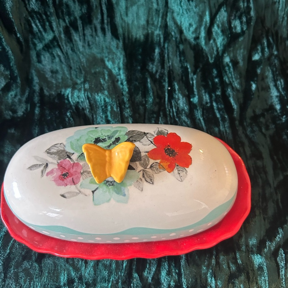 The Pioneer Woman Red Ceramic Dish